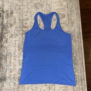 Lululemon tank